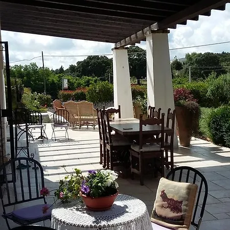 Dimora Nei Trulli Bed & Breakfast 3*