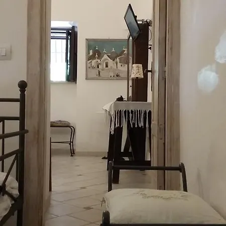 Dimora Nei Trulli Bed & Breakfast