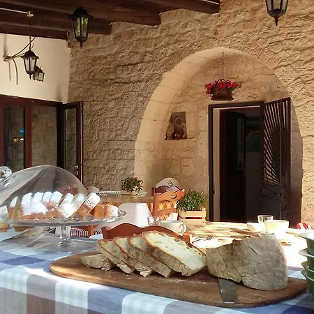 Bed & Breakfast Dimora Nei Trulli 3*